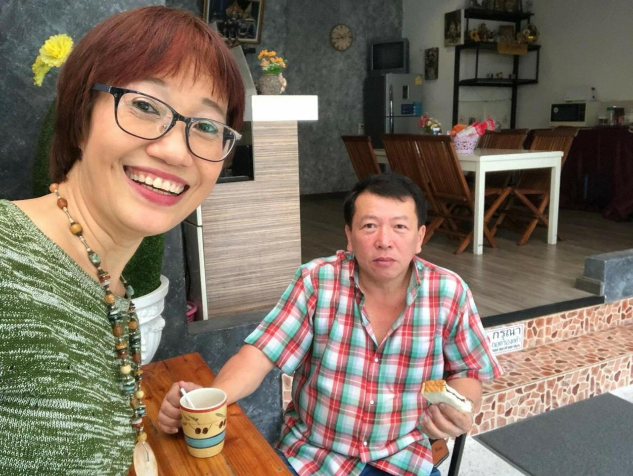 First 1 Boutique Hostel At Sukhumvit 1 Bangkok Luaran gambar